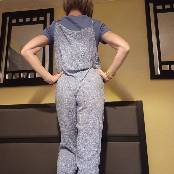 Jilly Alls by Jillian Harris - Picture 3 of 3